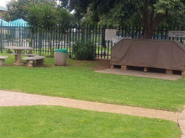 2 Bedroom Property for Sale in Parkdene Gauteng